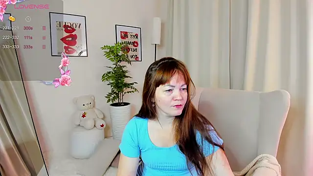 Snapshot of VanessaSmuth chatting on November 4, 2025, 1:27 am VanessaSmuth online show from November 4, 2025, 1:27 am