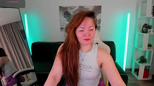 VanessaSmuth online show from February 18, 2026, 1:56 am