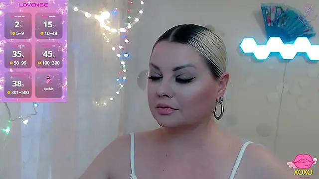 JewellKiss7 online show from March 29, 2026, 2:06 pm