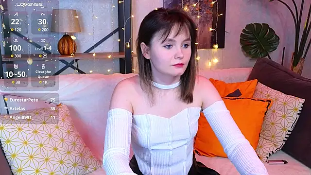 CiriRianonn online show from February 6, 2025, 7:24 am