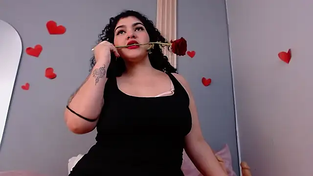 Snapshot of fabiana_hot_couple chatting on February 12, 2025, 6:40 pm fabiana hot couple online show from February 12, 2025, 6:40 pm