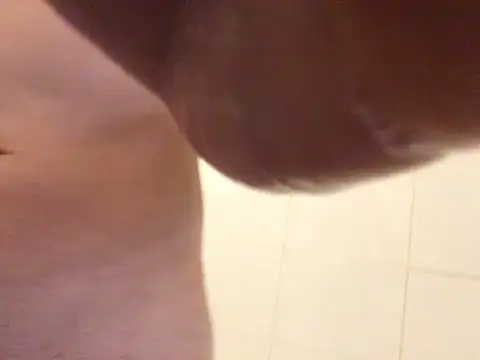 lolaisagoodtime online show from March 8, 2025, 8:46 pm