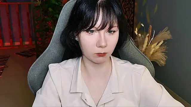 NancyMartinez online show from September 20, 2025, 1:23 pm