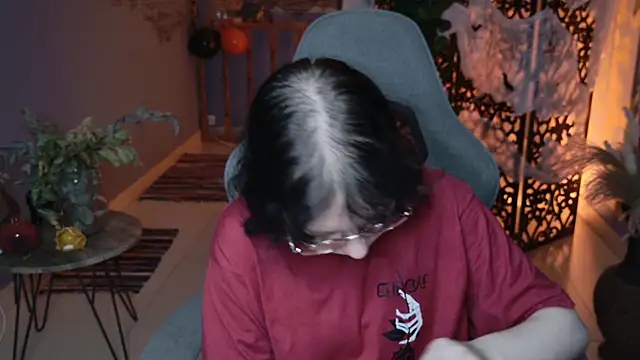 NancyMartinez online show from October 22, 2025, 5:08 am