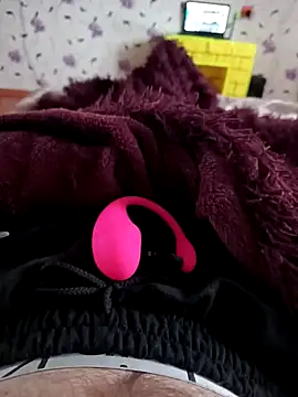 red red00 online show from December 14, 2024, 12:44 pm