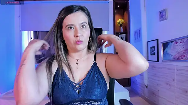 Susann Ross online show from February 9, 2025, 12:08 pm