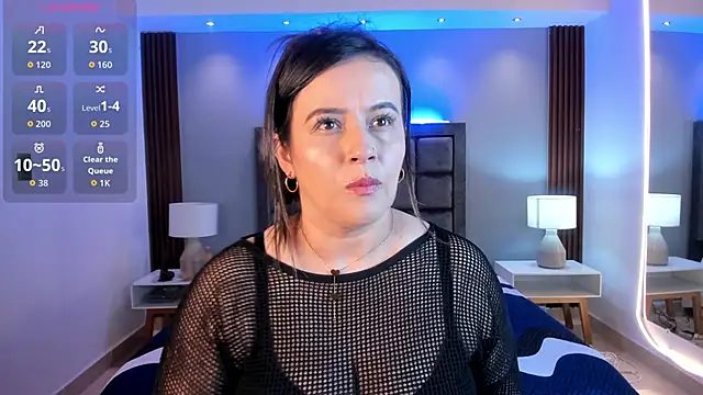 Susann Ross online show from September 15, 2025, 10:48 am