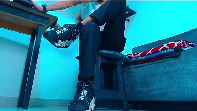 mastersmits online show from November 22, 2025, 7:13 pm