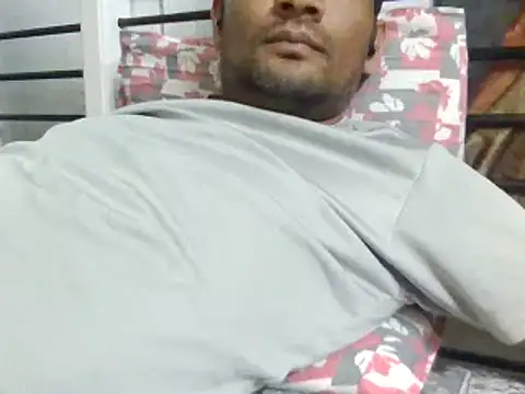 NiceBoy9099 online show from February 25, 2025, 5:58 pm