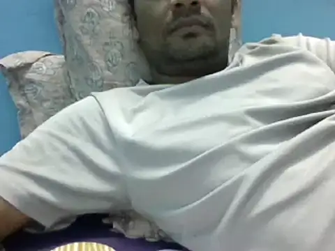 NiceBoy9099 online show from March 9, 2025, 12:31 pm