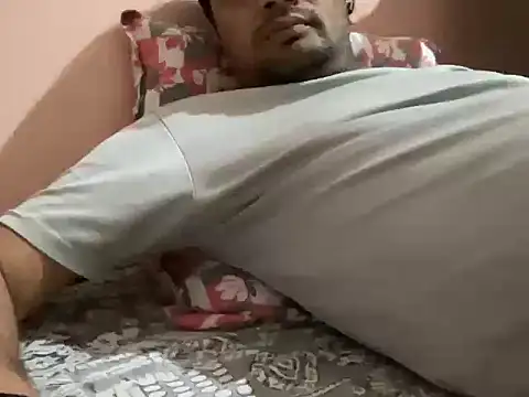 NiceBoy9099 online show from September 18, 2025, 4:53 pm