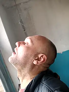 Pineapple04 online show from October 22, 2025, 6:57 am