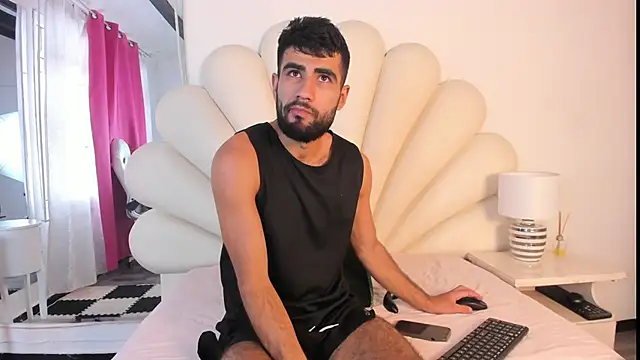 Snapshot of Ethan__Walker chatting on January 31, 2025, 4:38 pm Ethan Walker online show from January 31, 2025, 4:38 pm