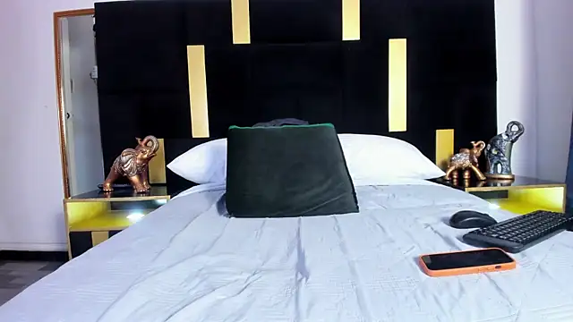 Snapshot of Ethan__Walker chatting on March 17, 2025, 10:17 pm Ethan Walker online show from March 17, 2025, 10:17 pm