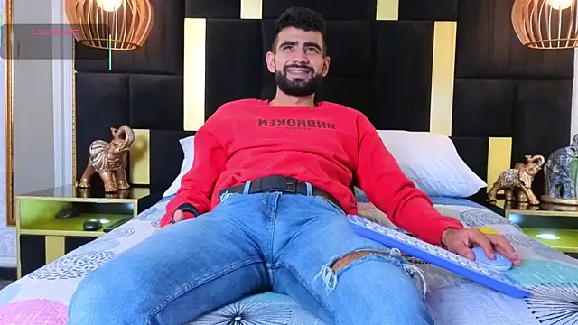 Snapshot of Ethan__Walker chatting on October 8, 2025, 7:33 pm Ethan Walker online show from October 8, 2025, 7:33 pm