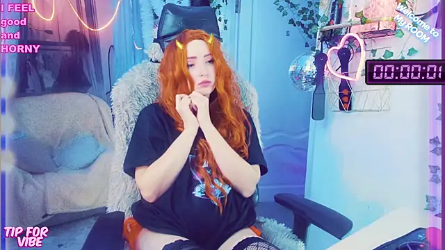 Toxic Ellies online show from December 29, 2024, 6:49 pm