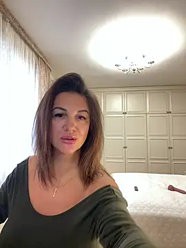 Snapshot of Dina0908 chatting on February 12, 2026, 10:43 am Dina0908 online show from February 12, 2026, 10:43 am