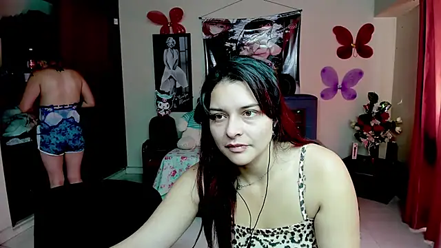 jeyloveebony online show from November 26, 2025, 1:34 pm