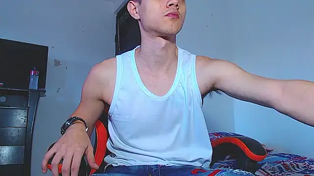 ADAM HOT online show from January 13, 2026, 10:26 pm