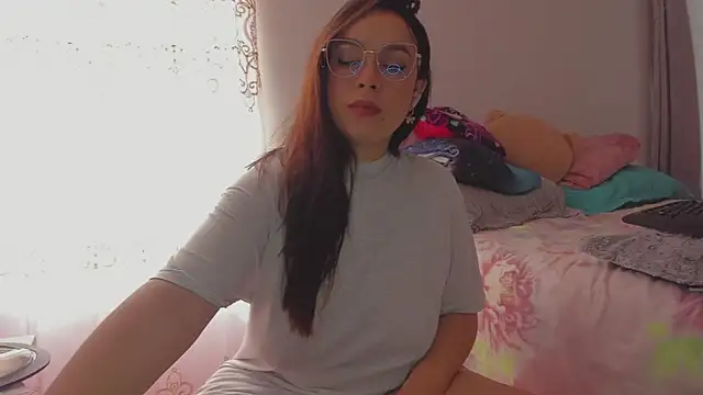 HARLEYNAPIER online show from March 26, 2026, 7:41 pm