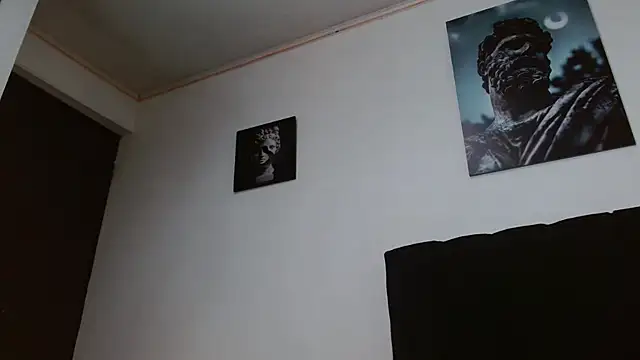 Hendry  online show from March 21, 2025, 11:12 pm