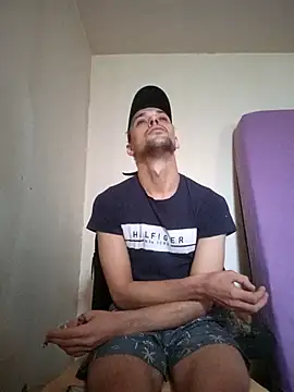 kx93 online show from November 9, 2025, 2:15 pm