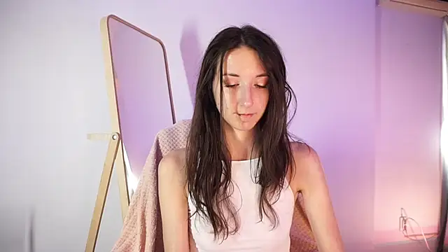 Ketty Belly online show from September 22, 2025, 7:21 am