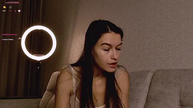 Alice  grace online show from October 9, 2025, 8:07 pm