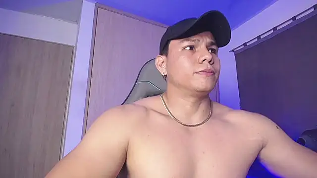 RoyConstance online show from March 7, 2025, 11:16 pm