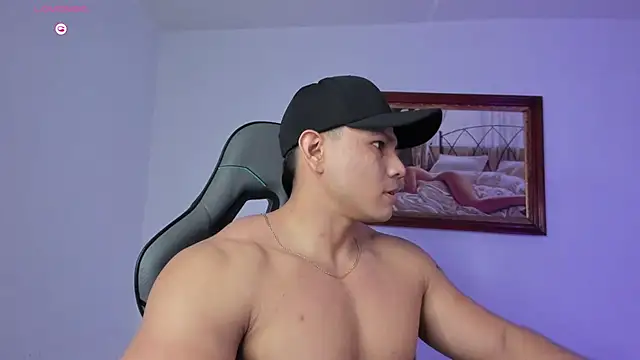 RoyConstance online show from April 17, 2026, 3:42 am