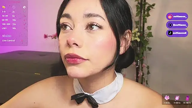 Soffimoon  online show from October 10, 2025, 2:32 am