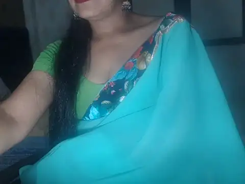 LustyShreya online show from September 10, 2025, 5:24 pm