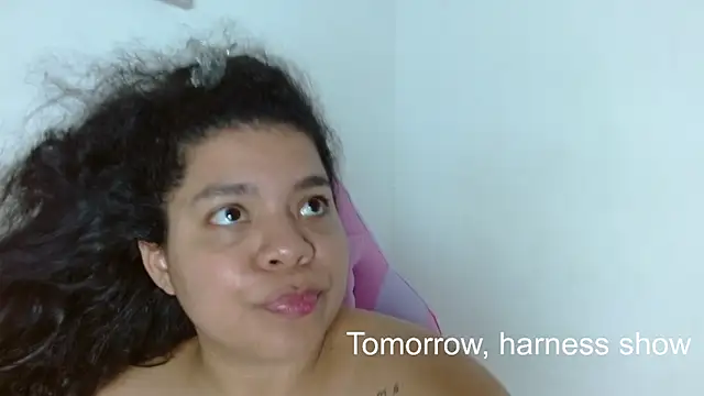 Snapshot of yulissa18 chatting on December 4, 2024, 6:44 am yulissa18 online show from December 4, 2024, 6:44 am