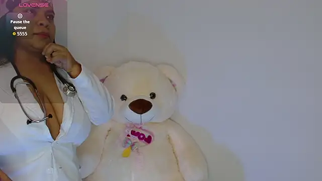 Snapshot of yulissa18 chatting on October 31, 2025, 9:05 pm yulissa18 online show from October 31, 2025, 9:05 pm