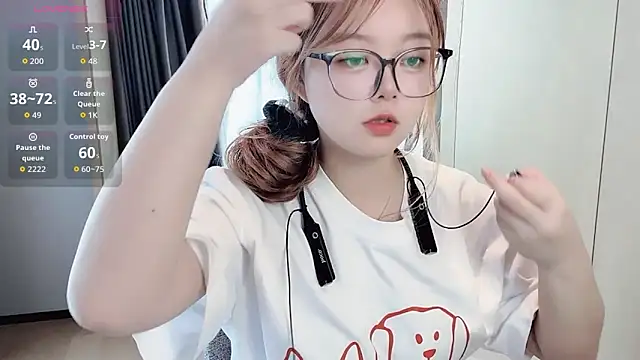 MM-Xylia online show from September 29, 2025, 5:45 am