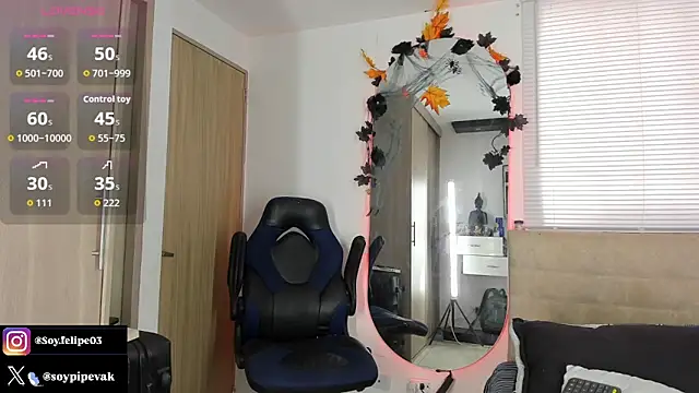 soyander03  online show from October 28, 2025, 11:47 am