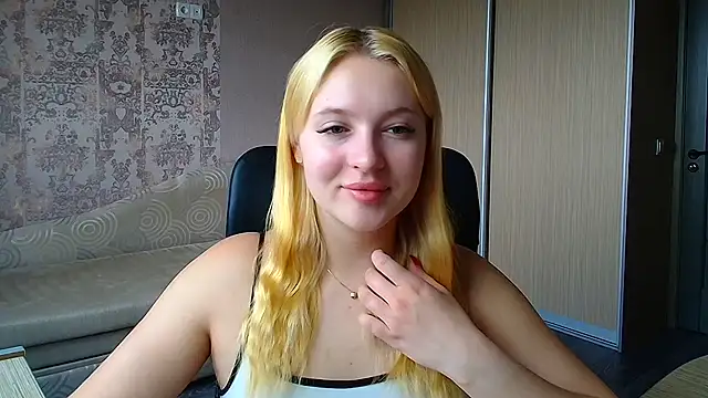 Snapshot of Milka_kiss_ chatting on June 22, 2026, 10:23 am Milka kiss online show from June 22, 2026, 10:23 am