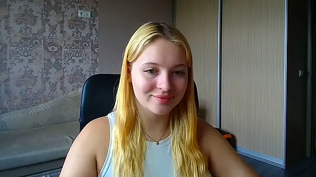 Snapshot of Milka_kiss_ chatting on July 9, 2026, 10:08 am Milka kiss online show from July 9, 2026, 10:08 am