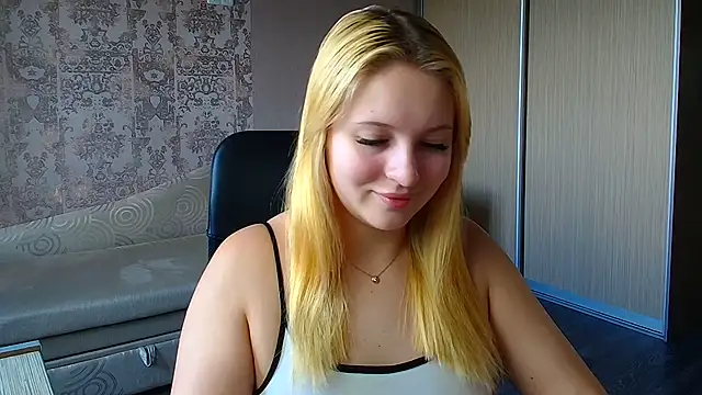 Snapshot of Milka_kiss_ chatting on July 15, 2026, 10:20 am Milka kiss online show from July 15, 2026, 10:20 am