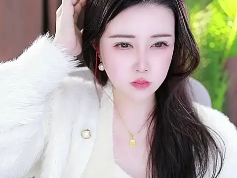 Qiaoqiao  online show from February 2, 2025, 2:13 pm