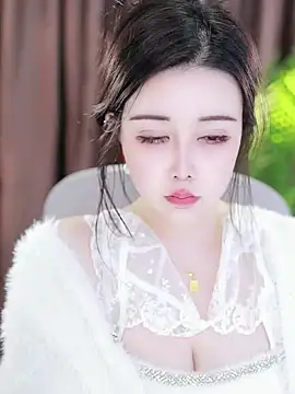 Qiaoqiao  online show from February 3, 2025, 7:42 pm