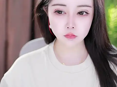 Qiaoqiao  online show from February 8, 2025, 7:59 am