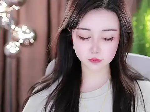 Qiaoqiao  online show from February 15, 2025, 10:11 am