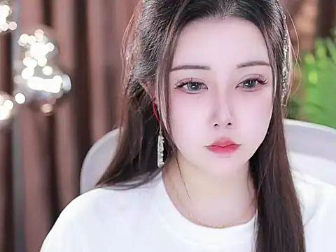 Qiaoqiao  online show from March 3, 2025, 7:10 am