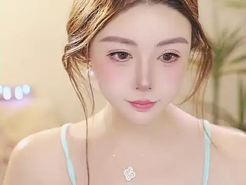 Snapshot of Qiaoqiao_ chatting on May 15, 2026, 4:14 pm Qiaoqiao online show from May 15, 2026, 4:14 pm
