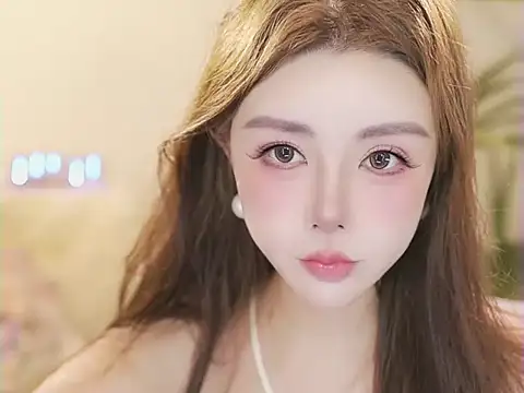 Qiaoqiao  online show from June 25, 2026, 4:00 pm