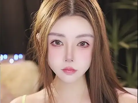 Qiaoqiao  online show from July 18, 2026, 4:11 pm