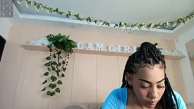 flavia cruz online show from September 30, 2025, 7:30 pm