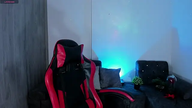 zoee jackson online show from March 29, 2026, 2:11 am