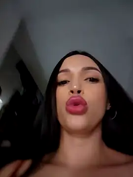 Naty Santos online show from January 22, 2025, 10:26 pm